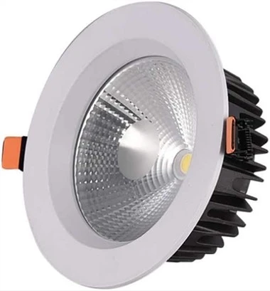 10 W LED tribarvna svetilka za zatemnitev, bela