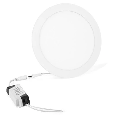 Downlights v stropu
