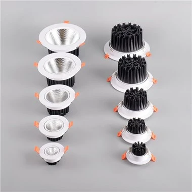 LED Downlight z visokim lumnom