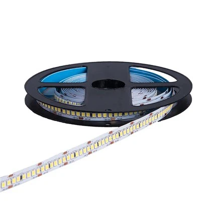 Led namizni svetlobni trak