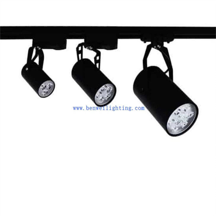 Gallery light (2)