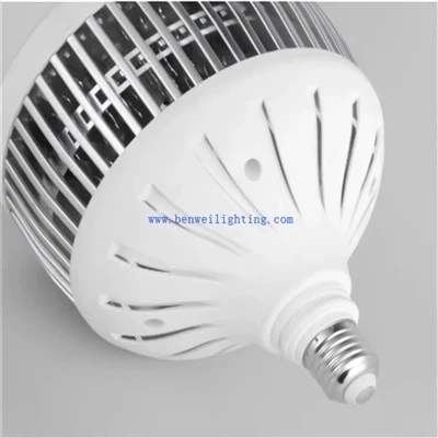 3000K LED žarnica z aluminijastimi rebri in ventilatorjem
